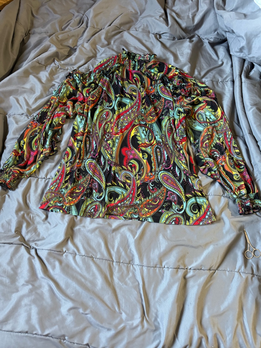 Bright Paisley Print Ruffly Blouse - Multicolor